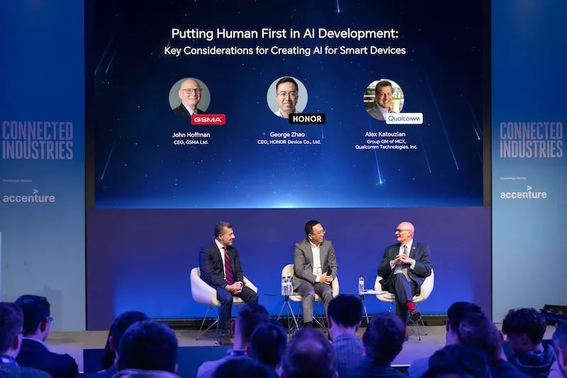HONOR Illuminates the Future of AI in Smart Devices at MWC